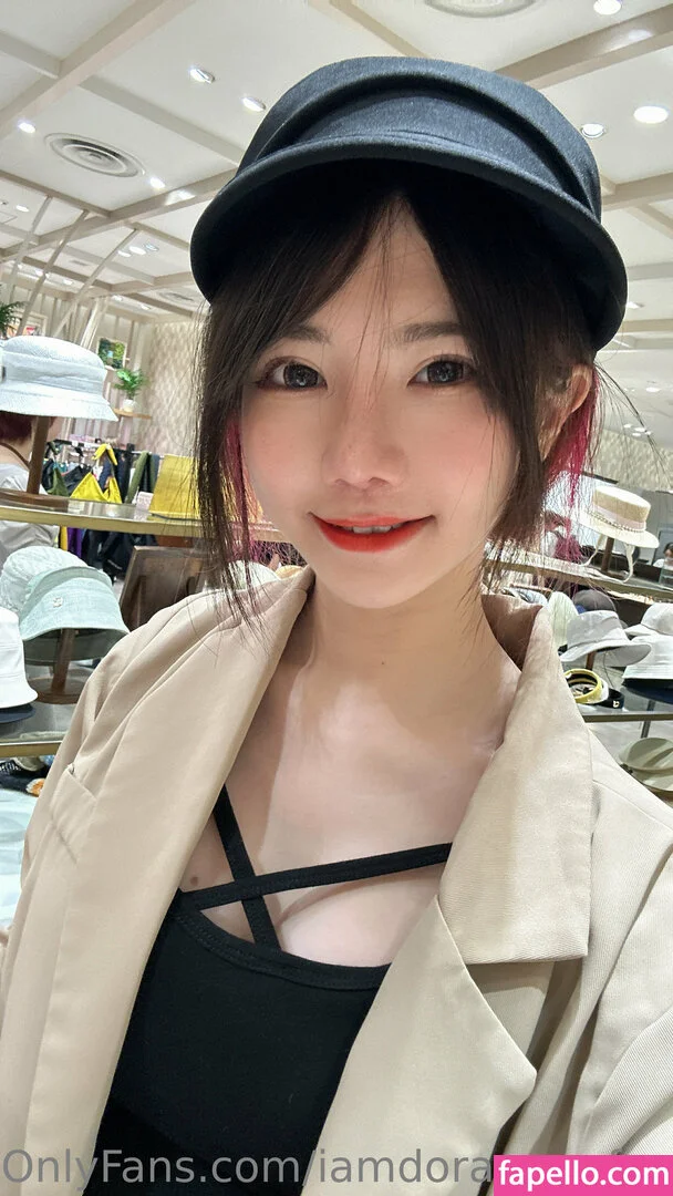 iamdorasnowfree Onlyfans Photo Gallery 