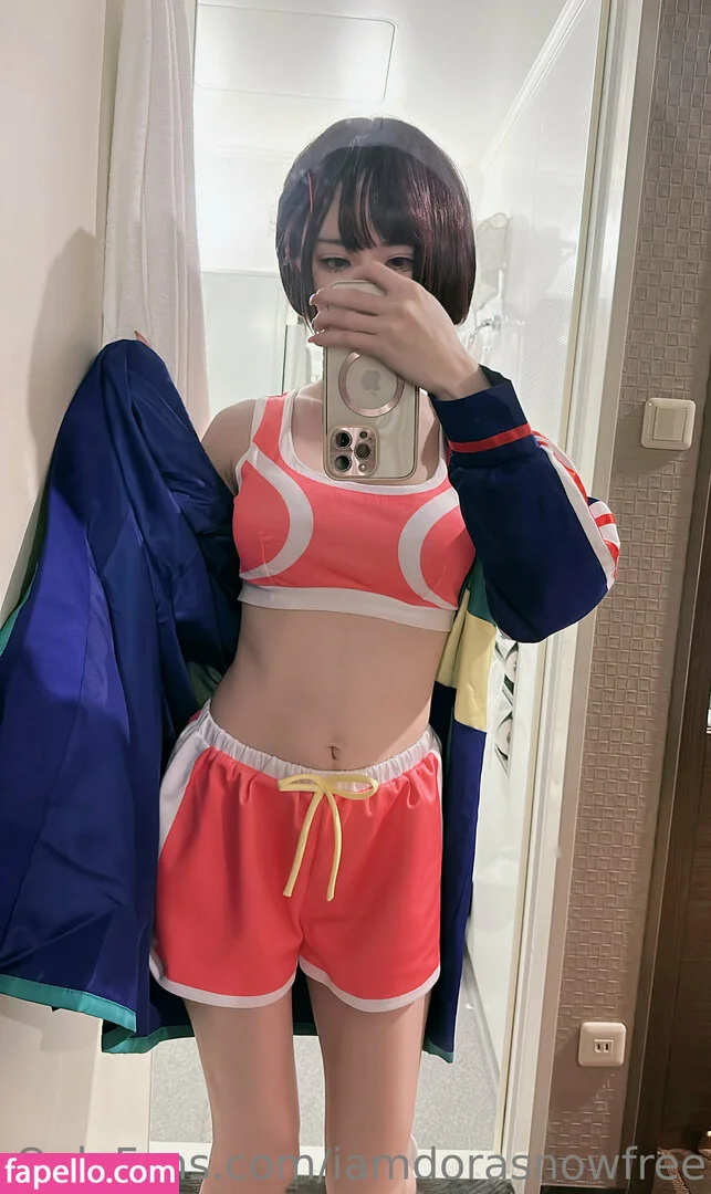 iamdorasnowfree Onlyfans Photo Gallery 