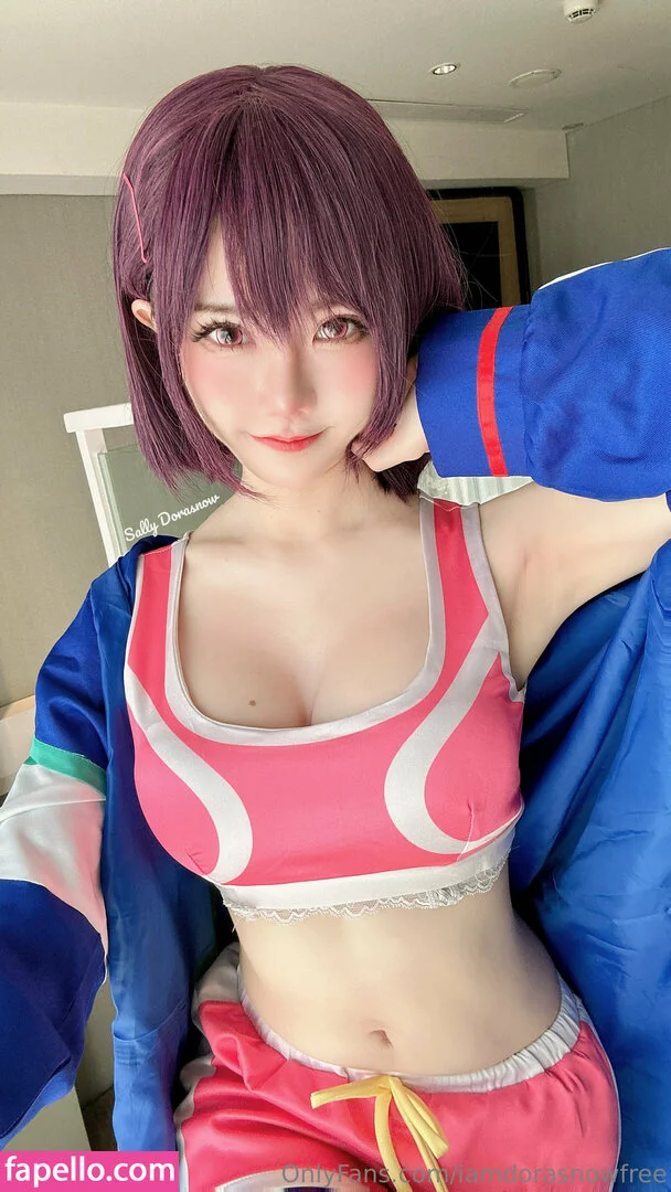 iamdorasnowfree Onlyfans Photo Gallery 