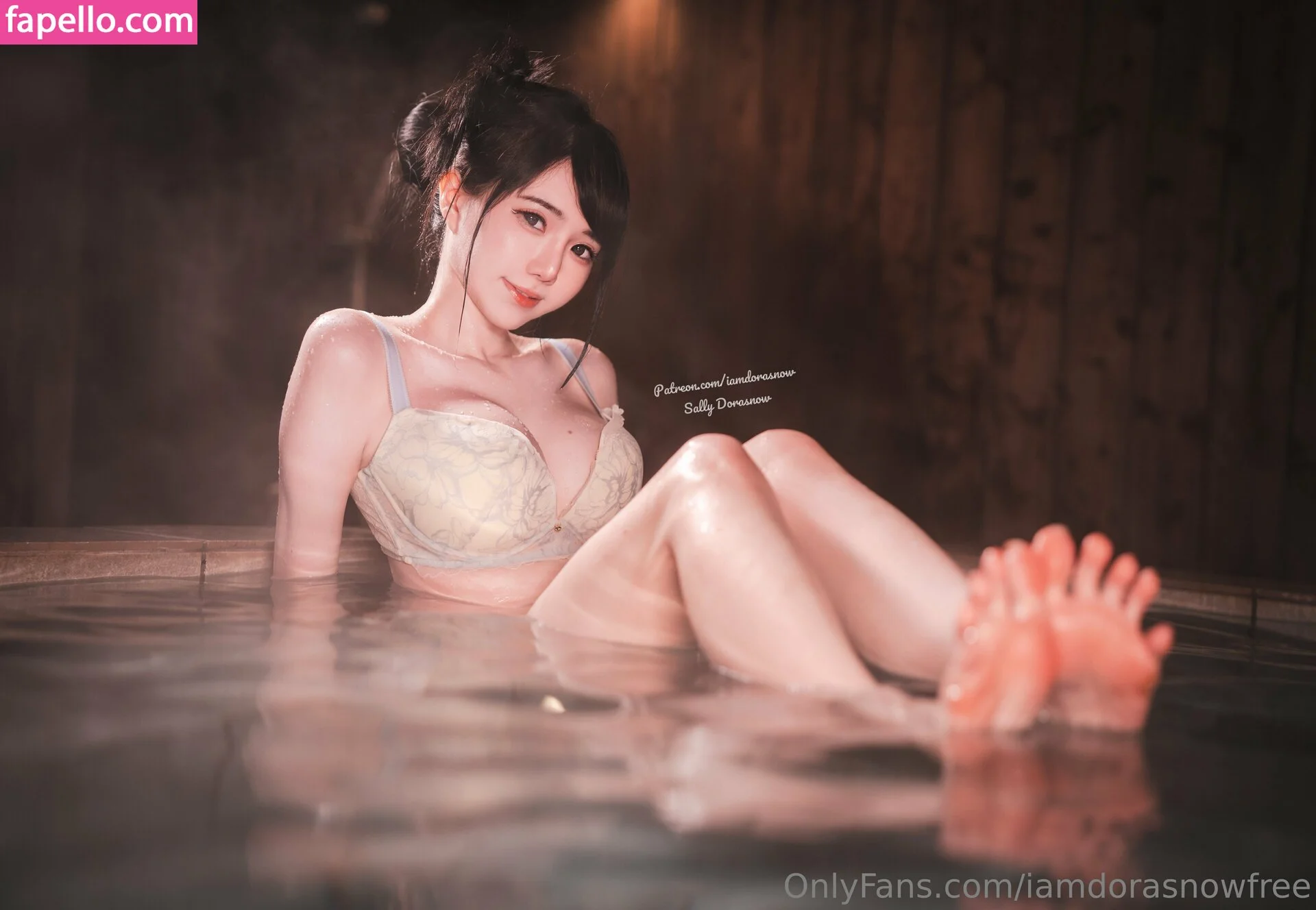 iamdorasnowfree Onlyfans Photo Gallery 