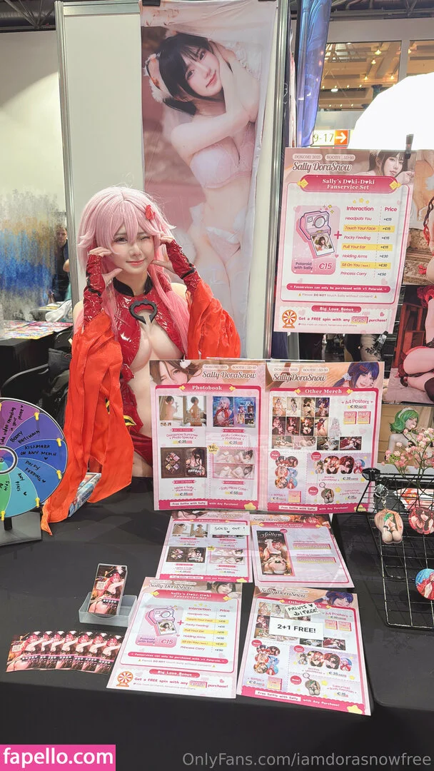 iamdorasnowfree Onlyfans Photo Gallery 