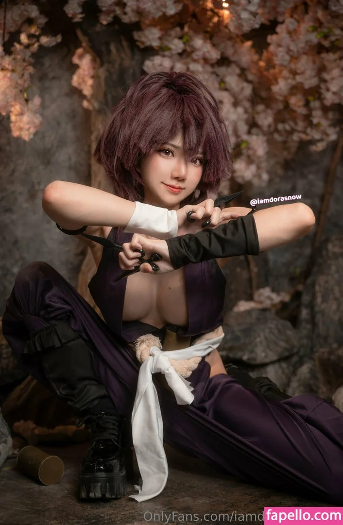 iamdorasnowfree Onlyfans Photo Gallery 