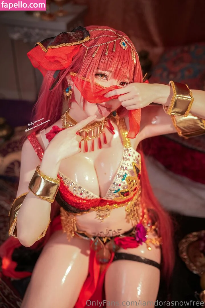 iamdorasnowfree Onlyfans Photo Gallery 