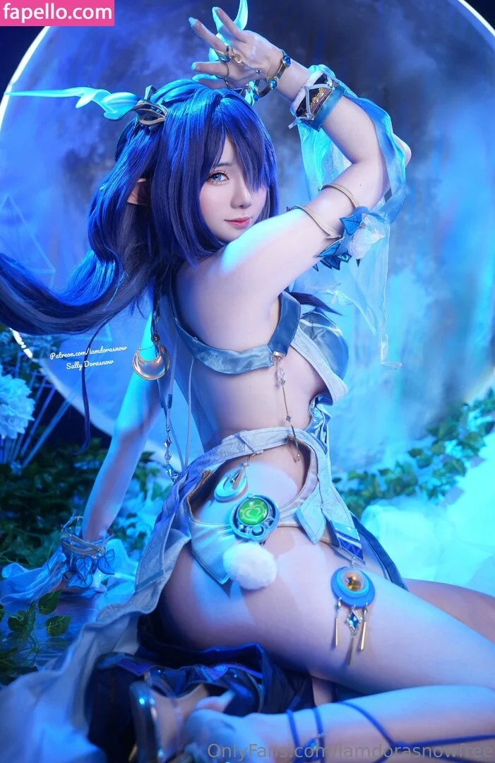 iamdorasnowfree Onlyfans Photo Gallery 