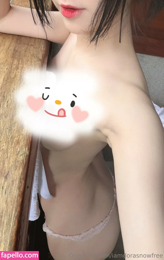 iamdorasnowfree Onlyfans Photo Gallery 