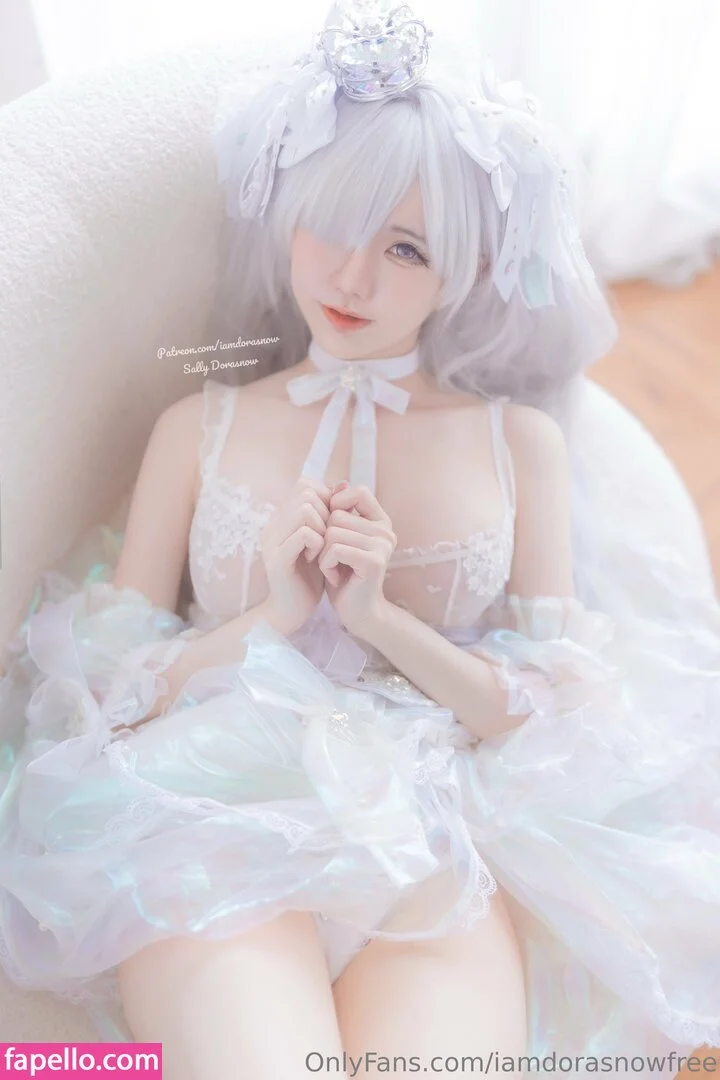 iamdorasnowfree Onlyfans Photo Gallery 