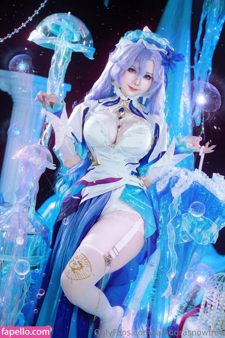 iamdorasnowfree Onlyfans Photo Gallery 