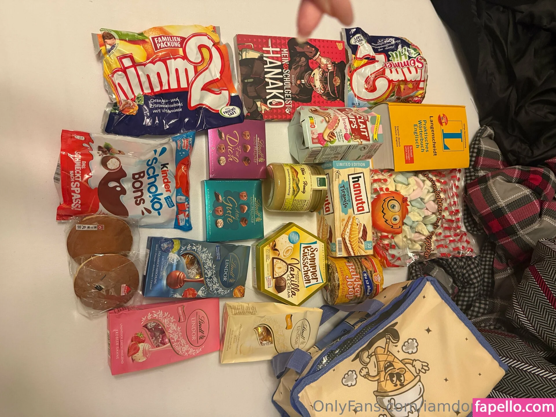 iamdorasnowfree Onlyfans Photo Gallery 