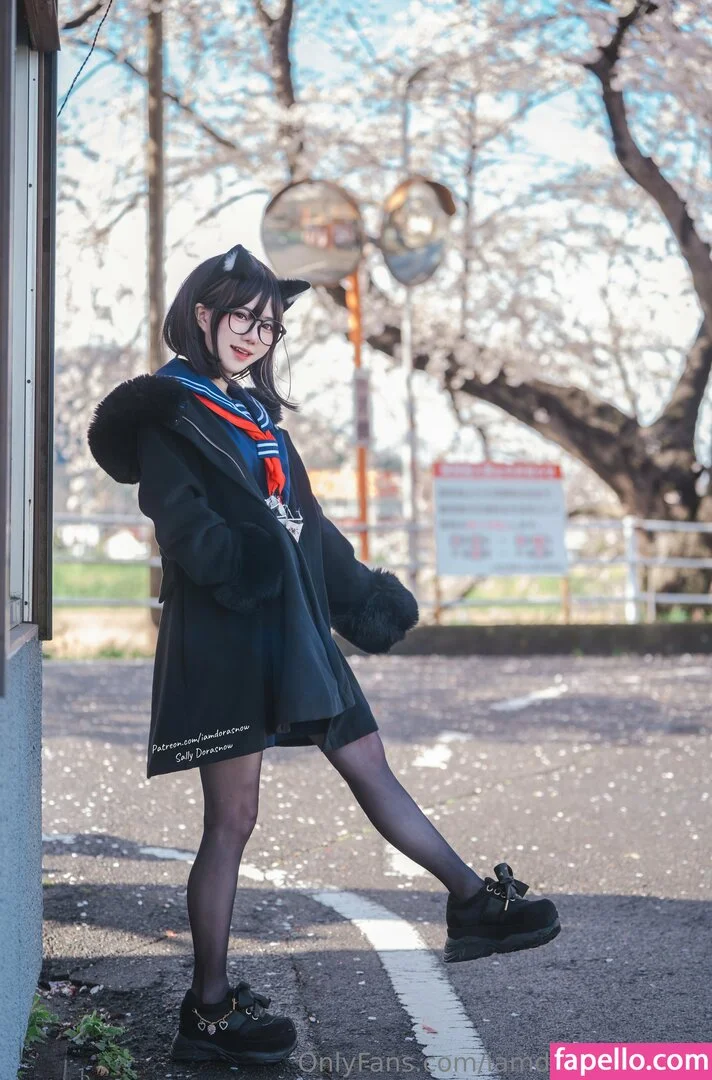 iamdorasnowfree Onlyfans Photo Gallery 