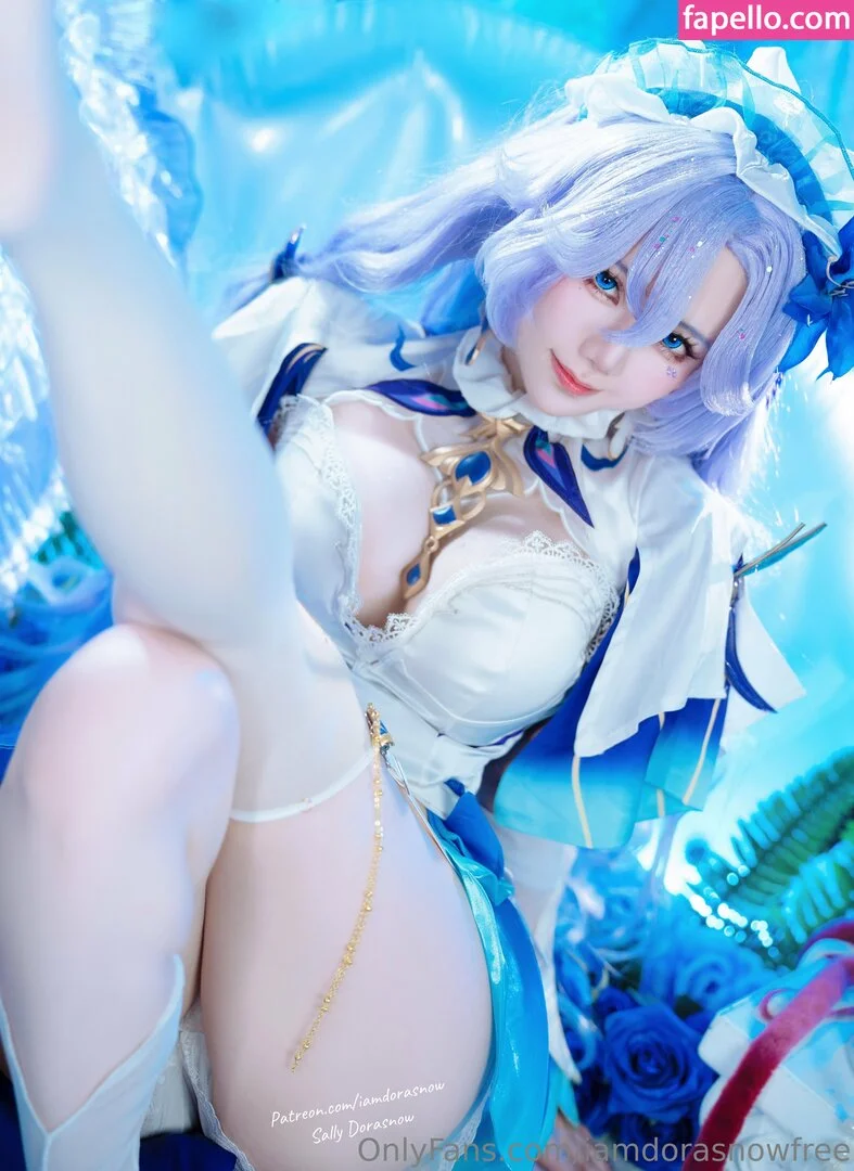 iamdorasnowfree Onlyfans Photo Gallery 