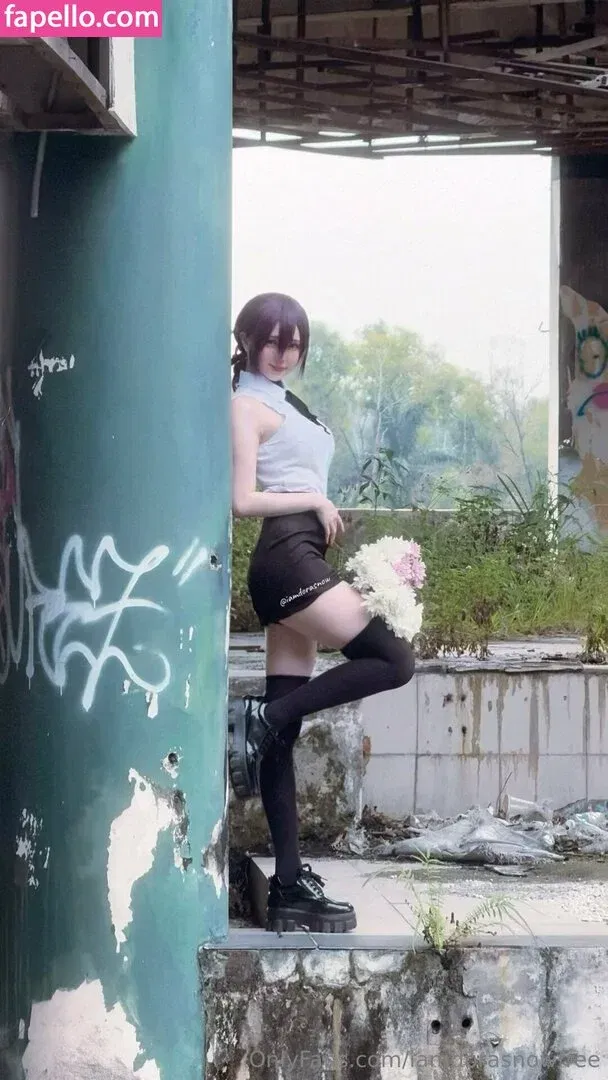 iamdorasnowfree Onlyfans Photo Gallery 