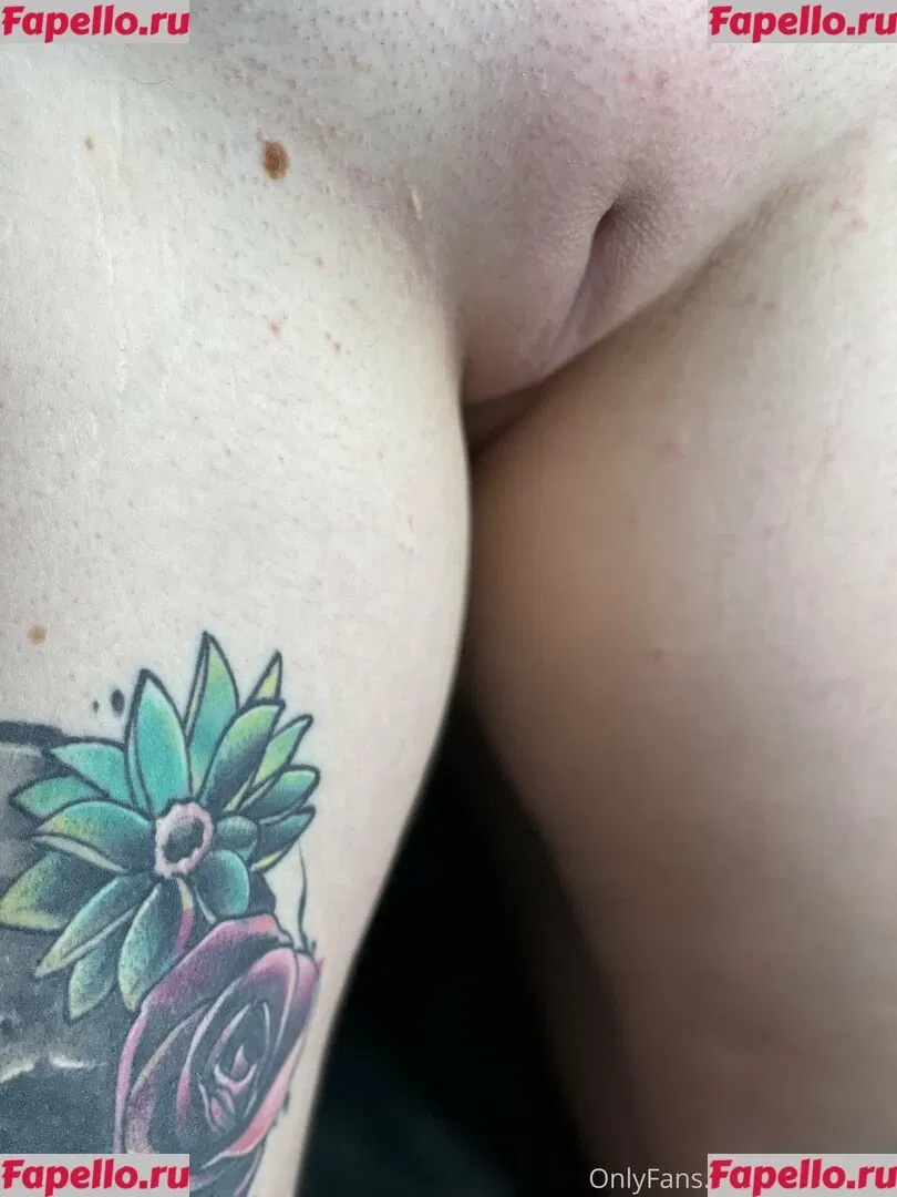 hotwifekk Onlyfans Photo Gallery 