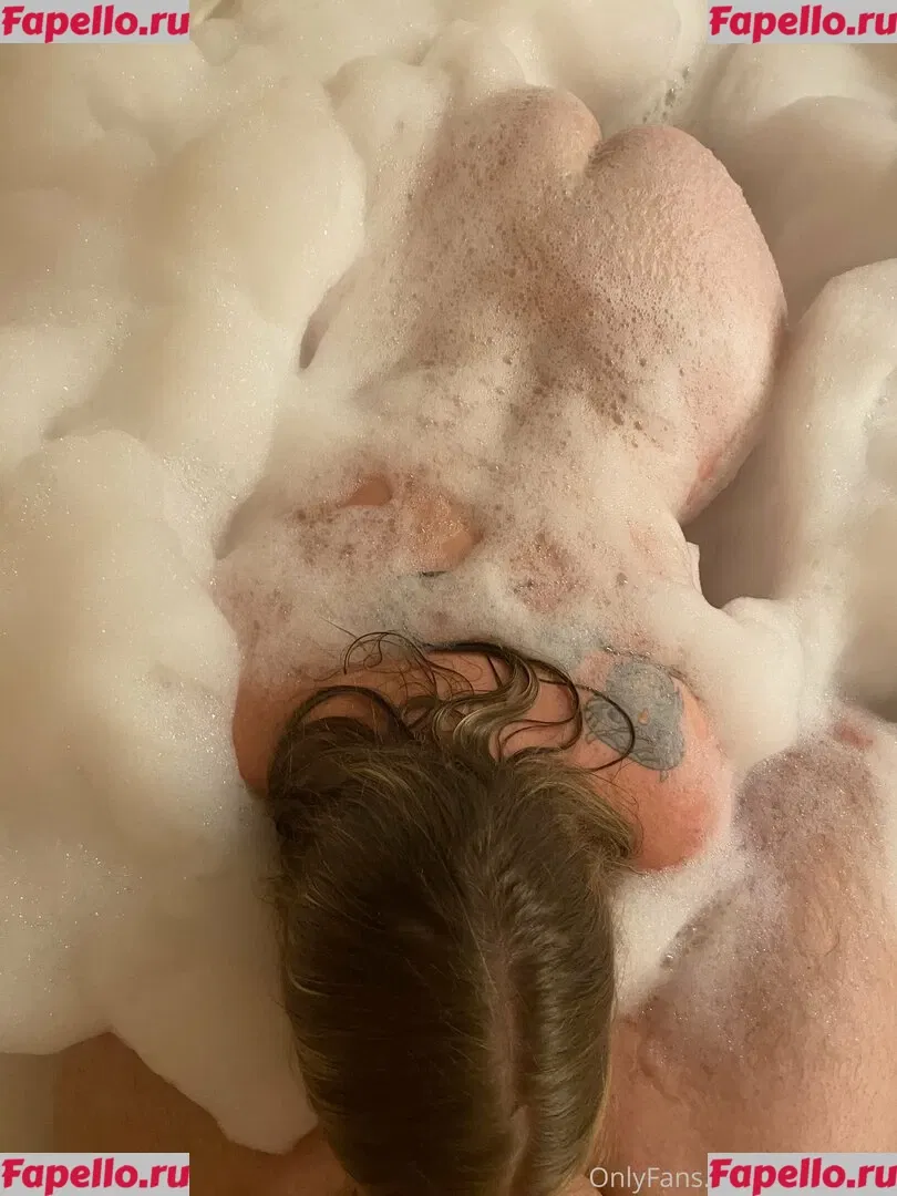 hotwifekk Onlyfans Photo Gallery 
