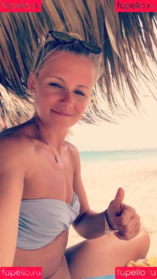 Julia Simic Onlyfans Photo Gallery 