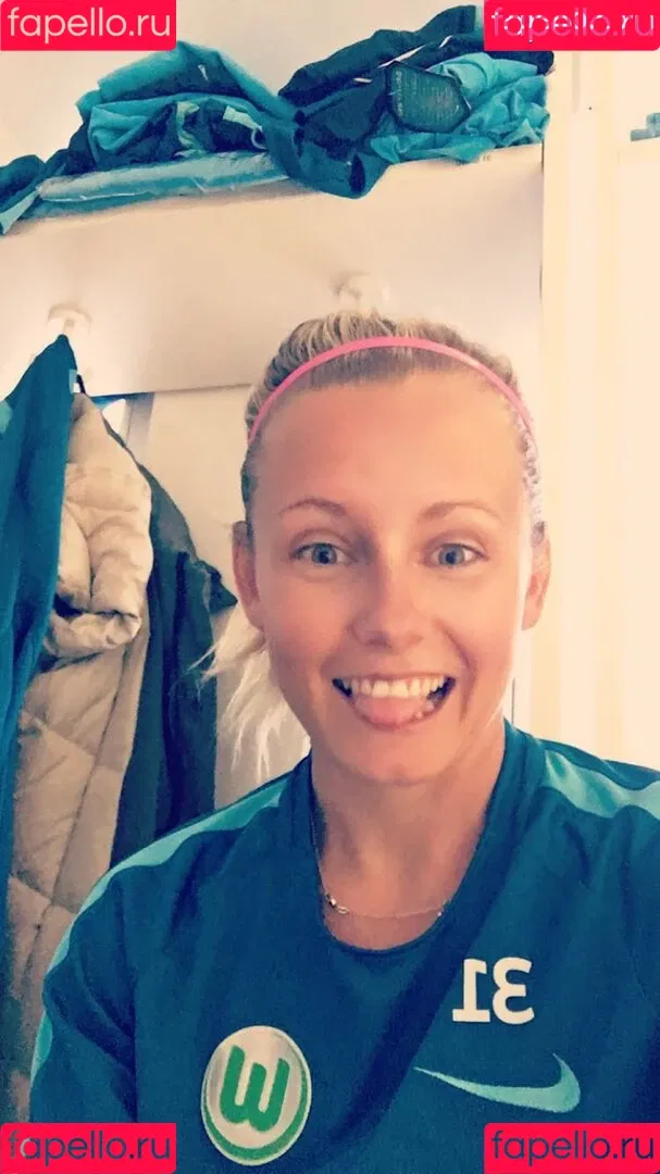 Julia Simic Onlyfans Photo Gallery 
