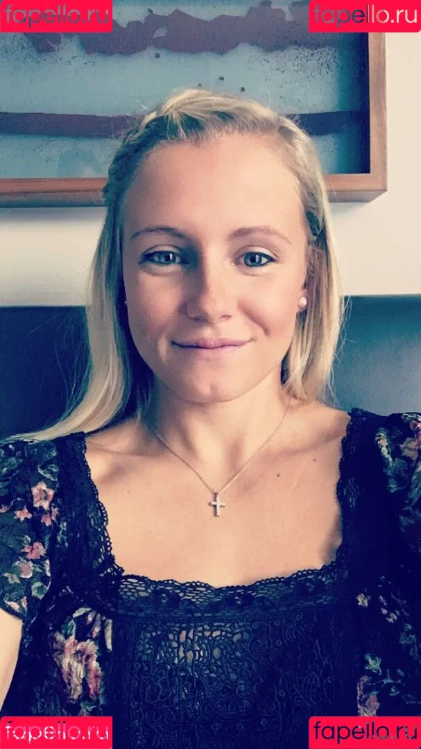 Julia Simic Onlyfans Photo Gallery 