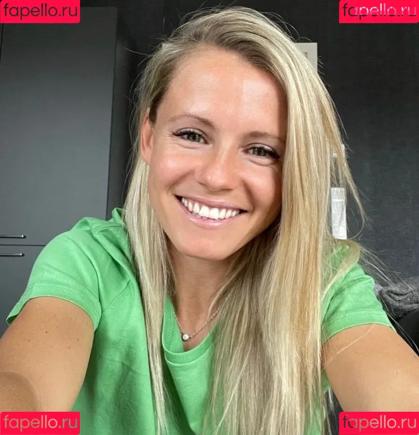 Julia Simic Onlyfans Photo Gallery 