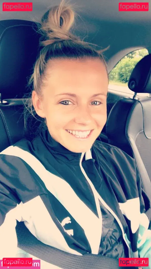 Julia Simic Onlyfans Photo Gallery 