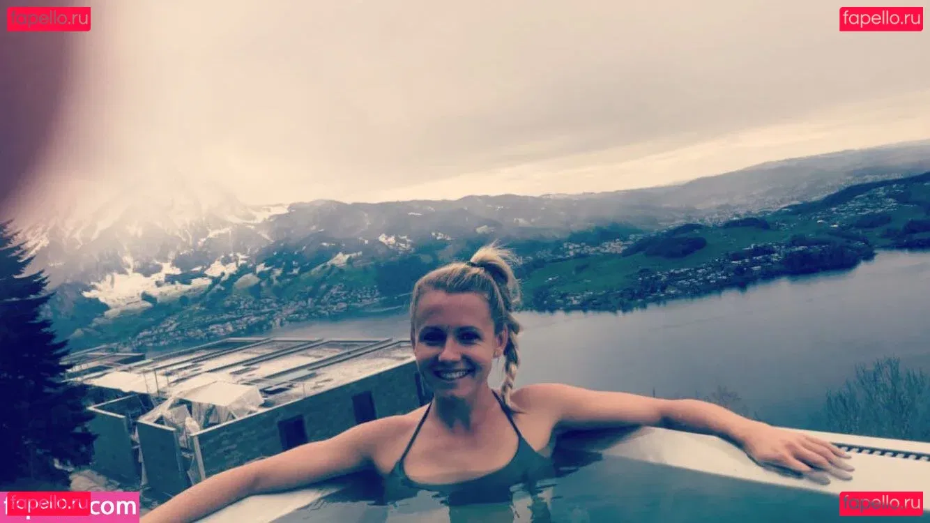 Julia Simic Onlyfans Photo Gallery 