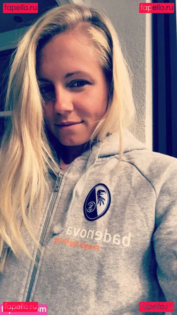 Julia Simic Onlyfans Photo Gallery 