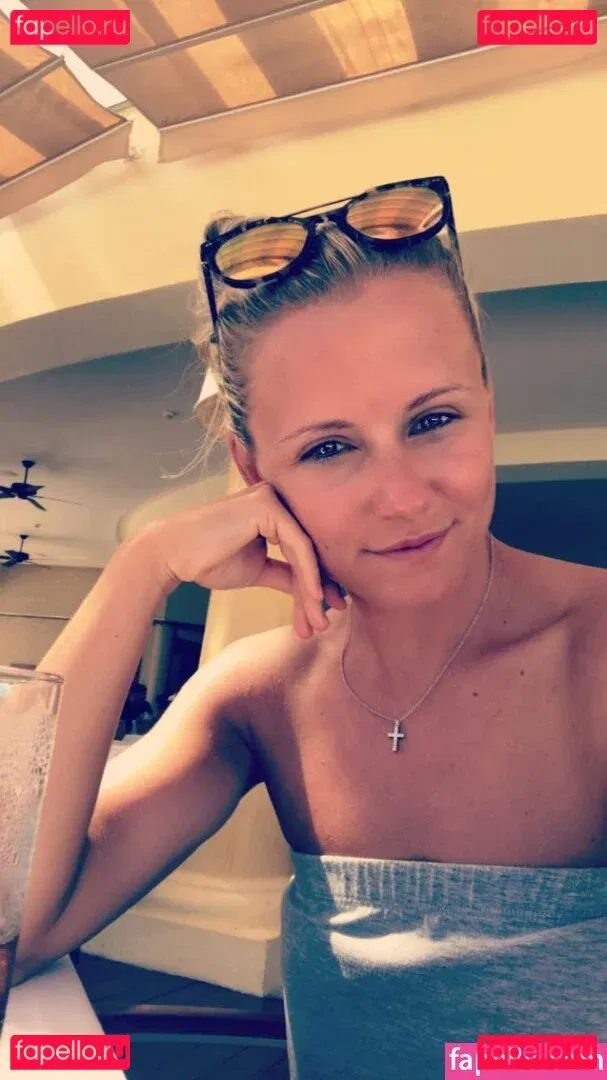 Julia Simic Onlyfans Photo Gallery 