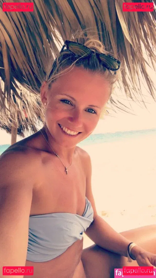 Julia Simic Onlyfans Photo Gallery 