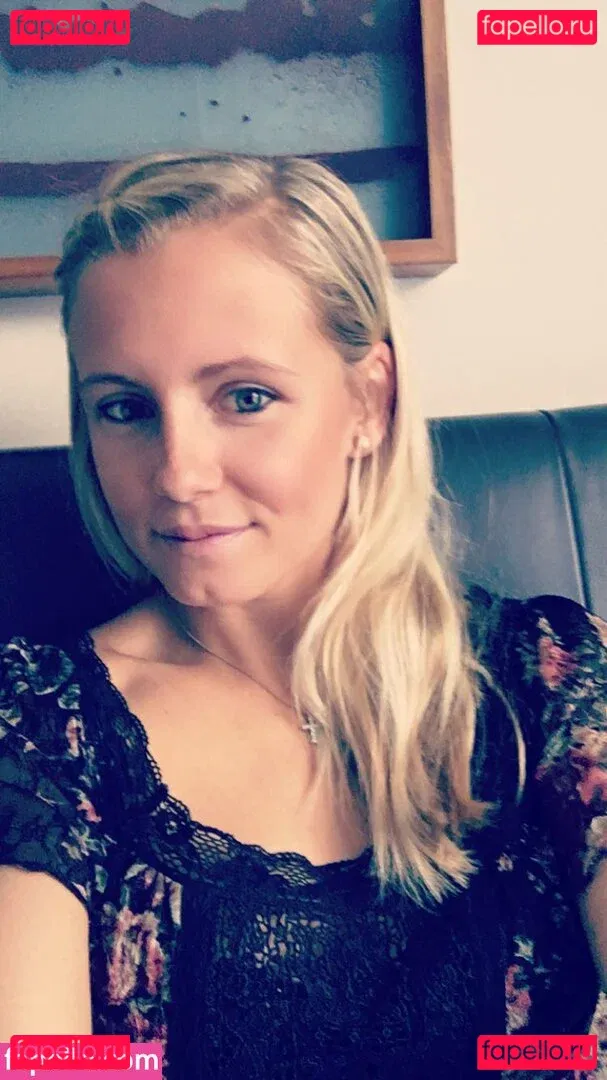 Julia Simic Onlyfans Photo Gallery 