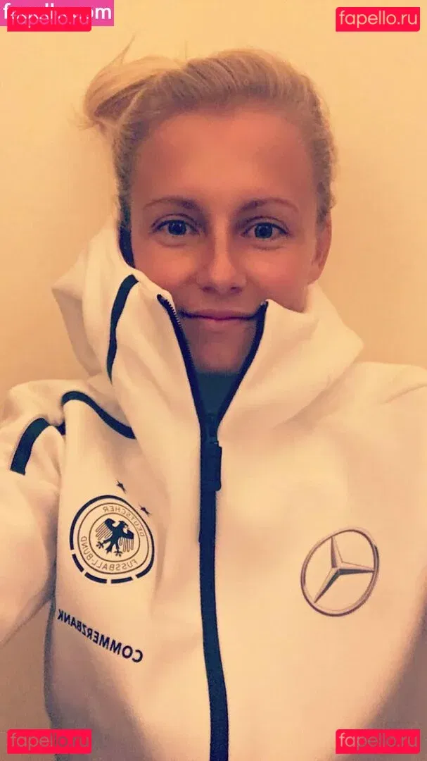 Julia Simic Onlyfans Photo Gallery 