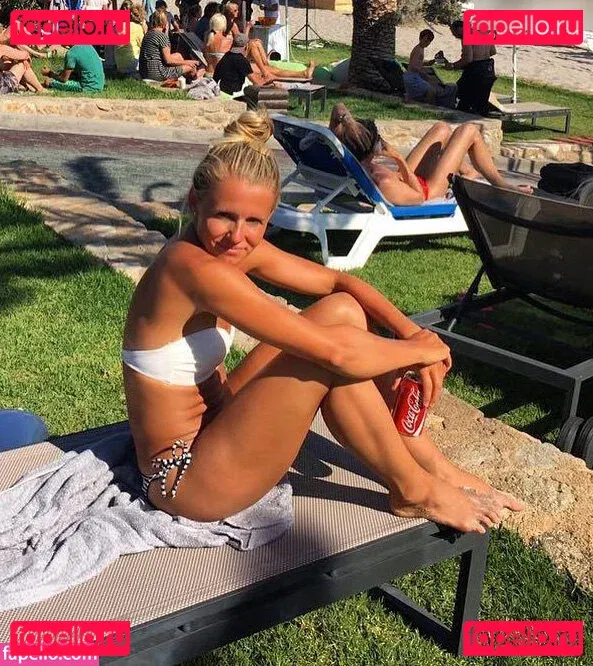 Julia Simic Onlyfans Photo Gallery 