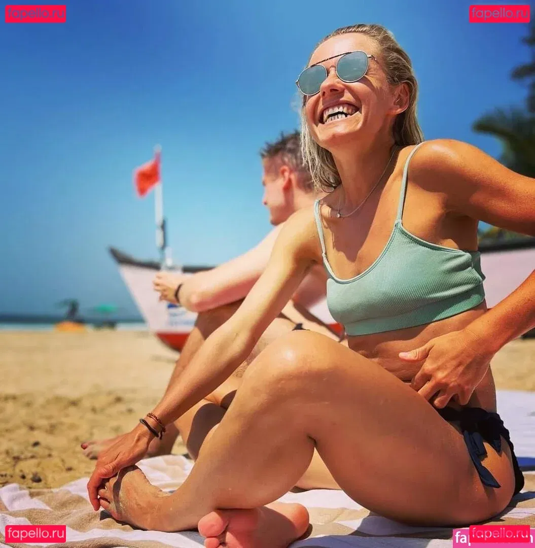 Julia Simic Onlyfans Photo Gallery 