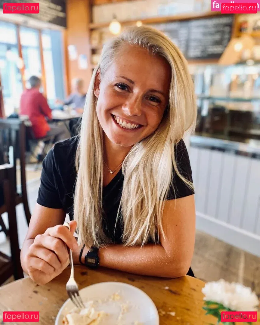 Julia Simic Onlyfans Photo Gallery 