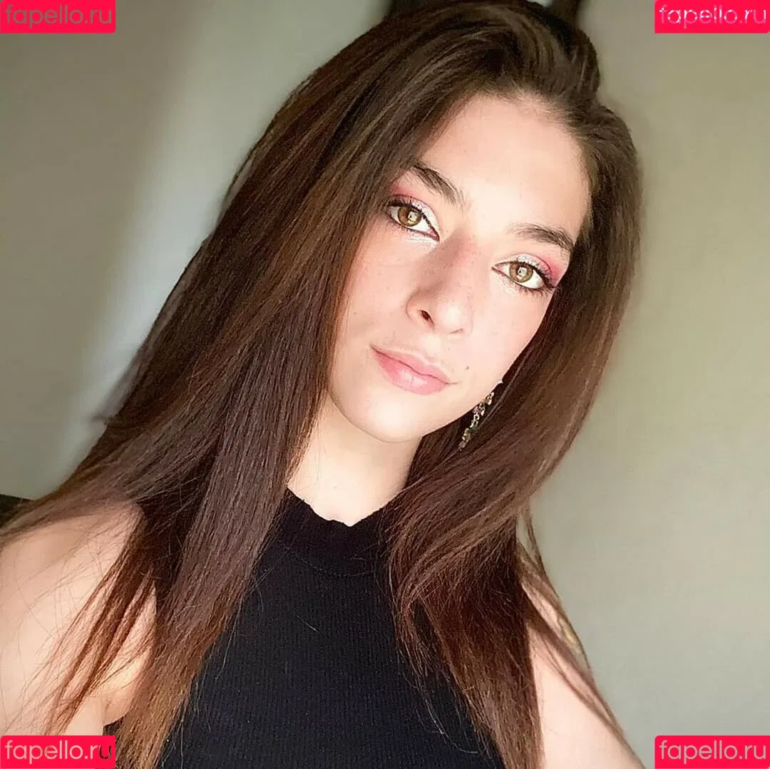 Fantasy Layla Onlyfans Photo Gallery 