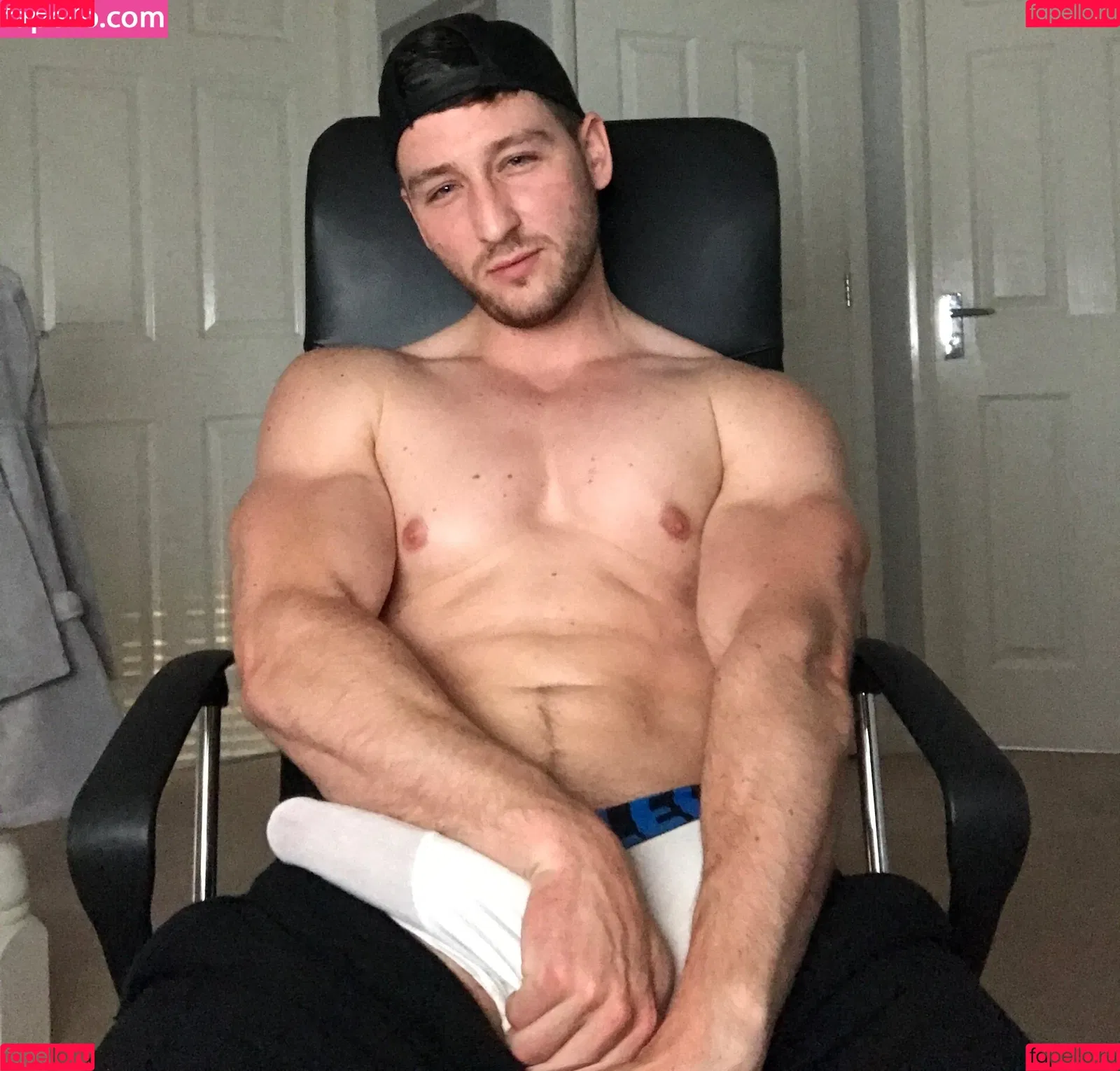onlyxxxguys Onlyfans Photo Gallery 