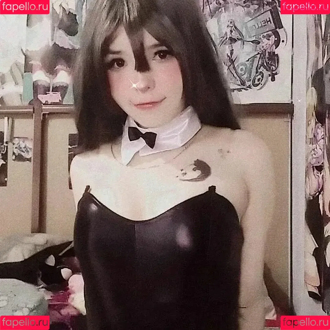 Momoiro Cosplay Onlyfans Photo Gallery 