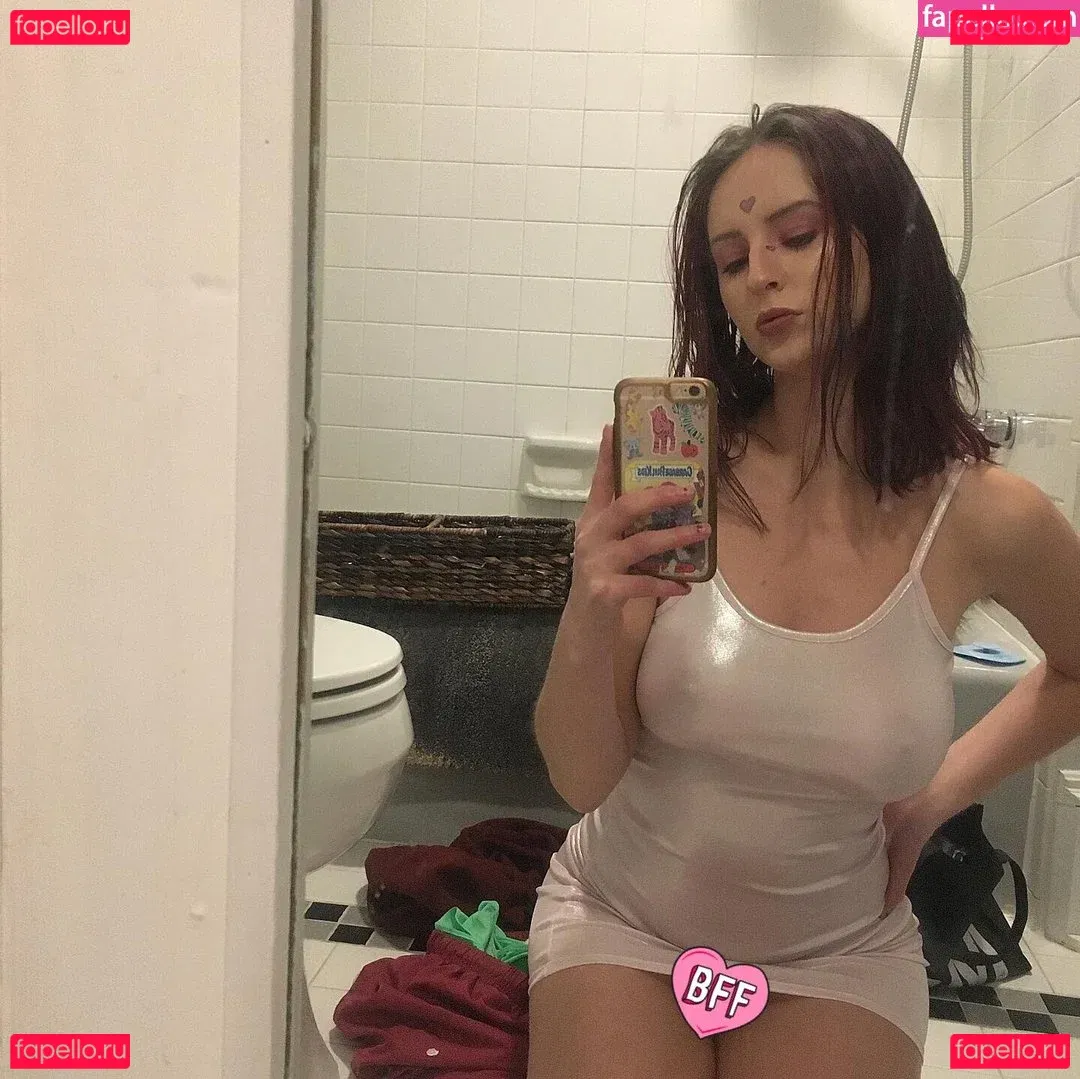 Mia Gladston Onlyfans Photo Gallery 