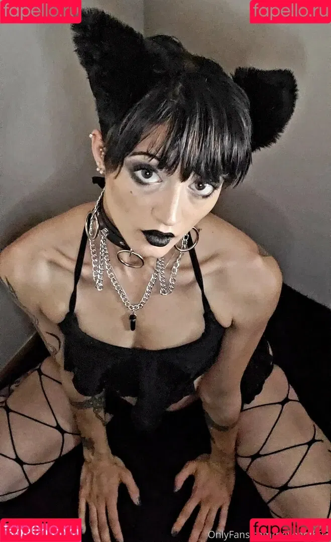 nekogoth23 Onlyfans Photo Gallery 