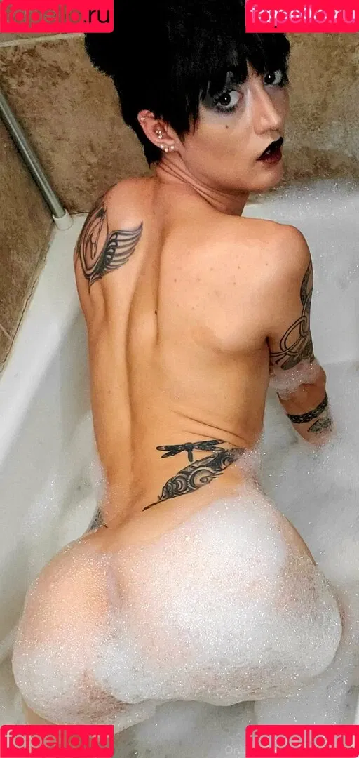 nekogoth23 Onlyfans Photo Gallery 