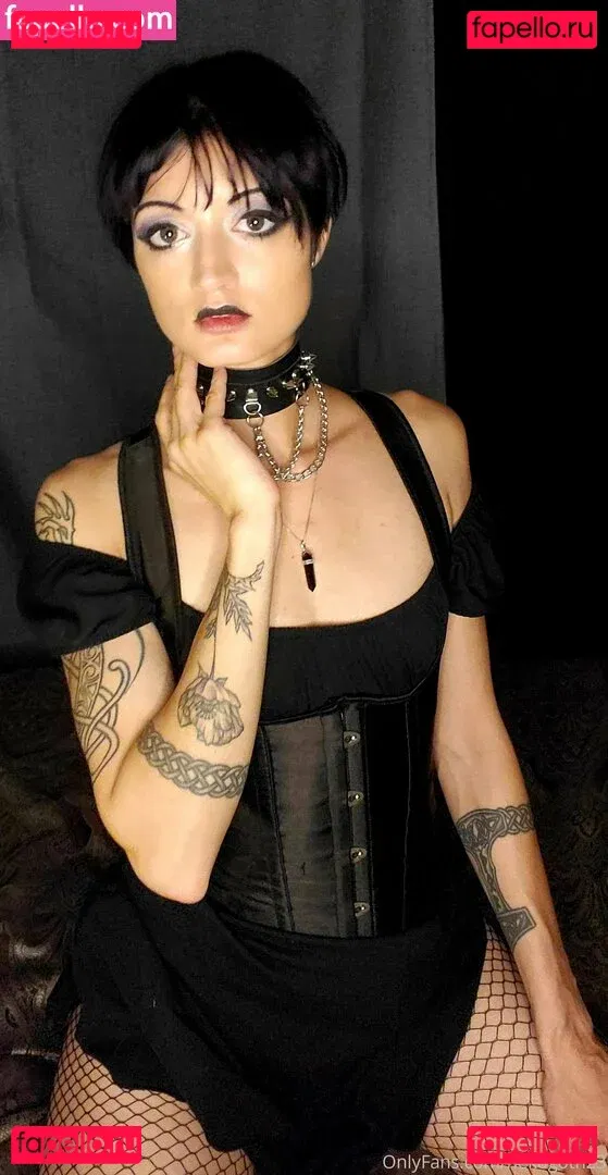 nekogoth23 Onlyfans Photo Gallery 