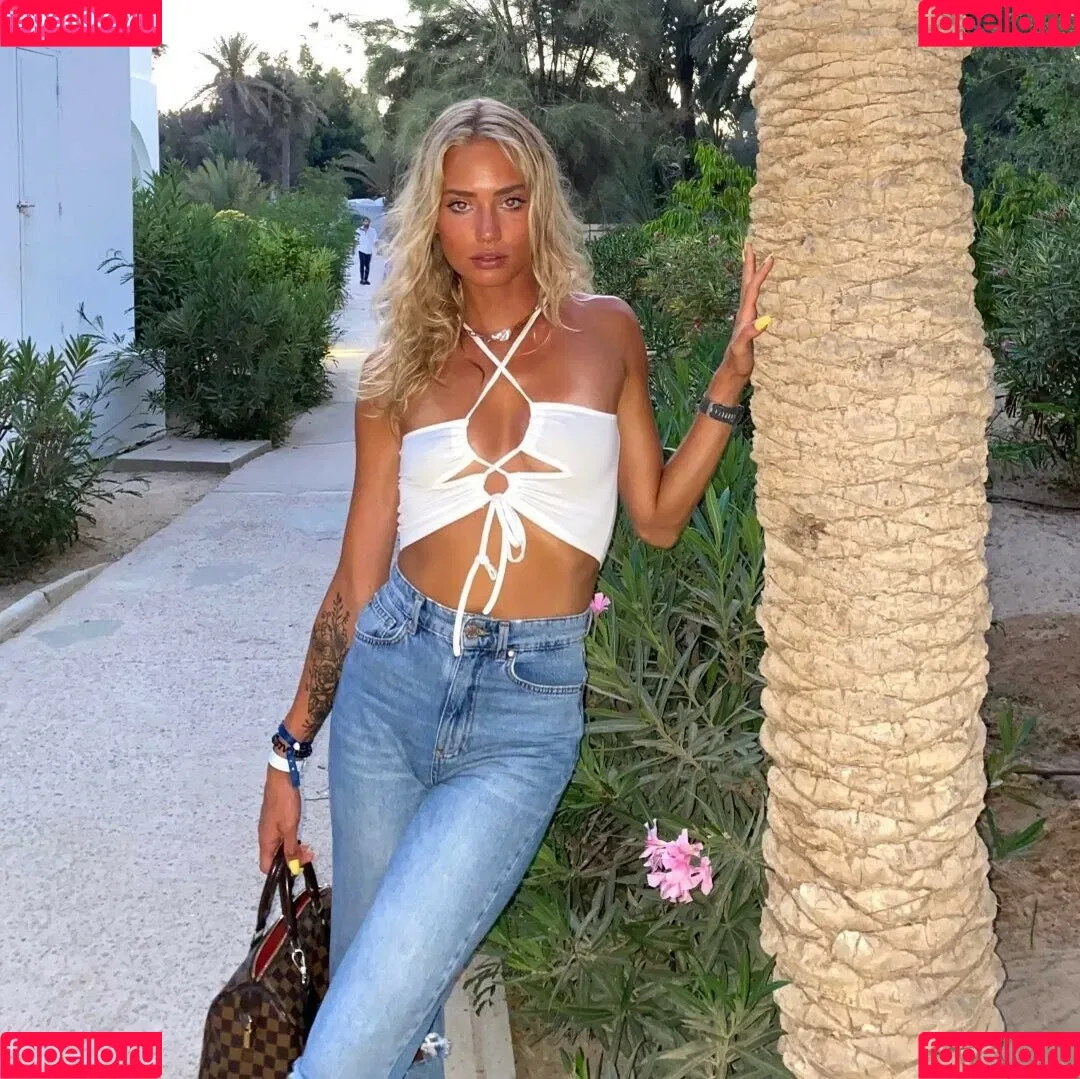 Lucie Gaumont Onlyfans Photo Gallery 
