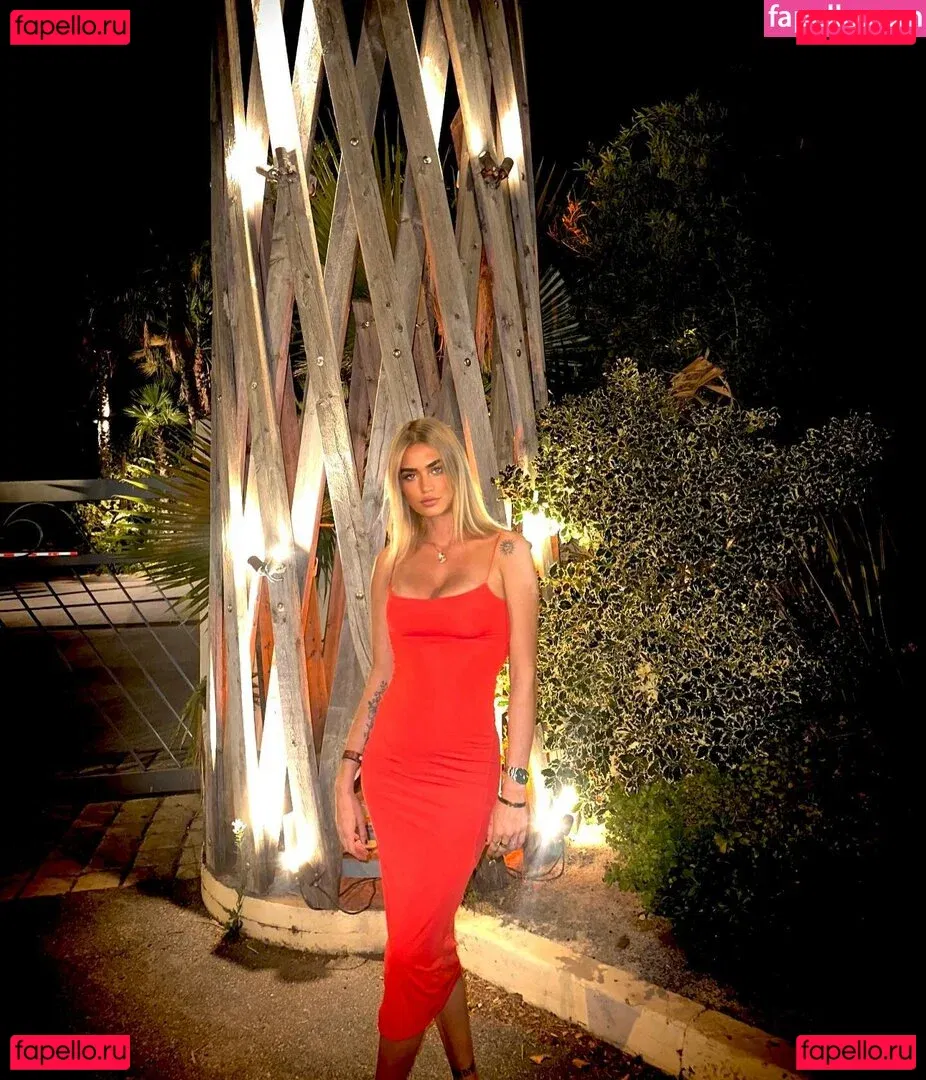 Lucie Gaumont Onlyfans Photo Gallery 