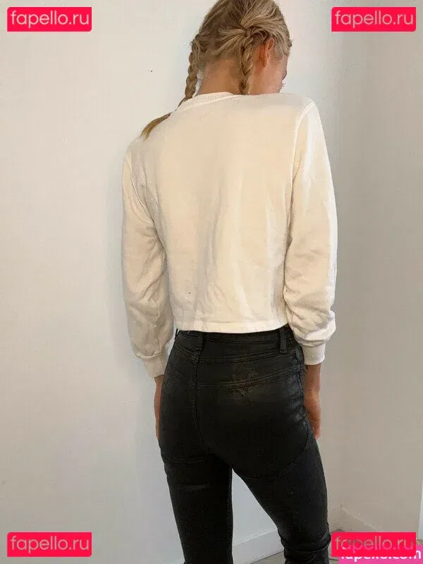 Lucie Gaumont Onlyfans Photo Gallery 