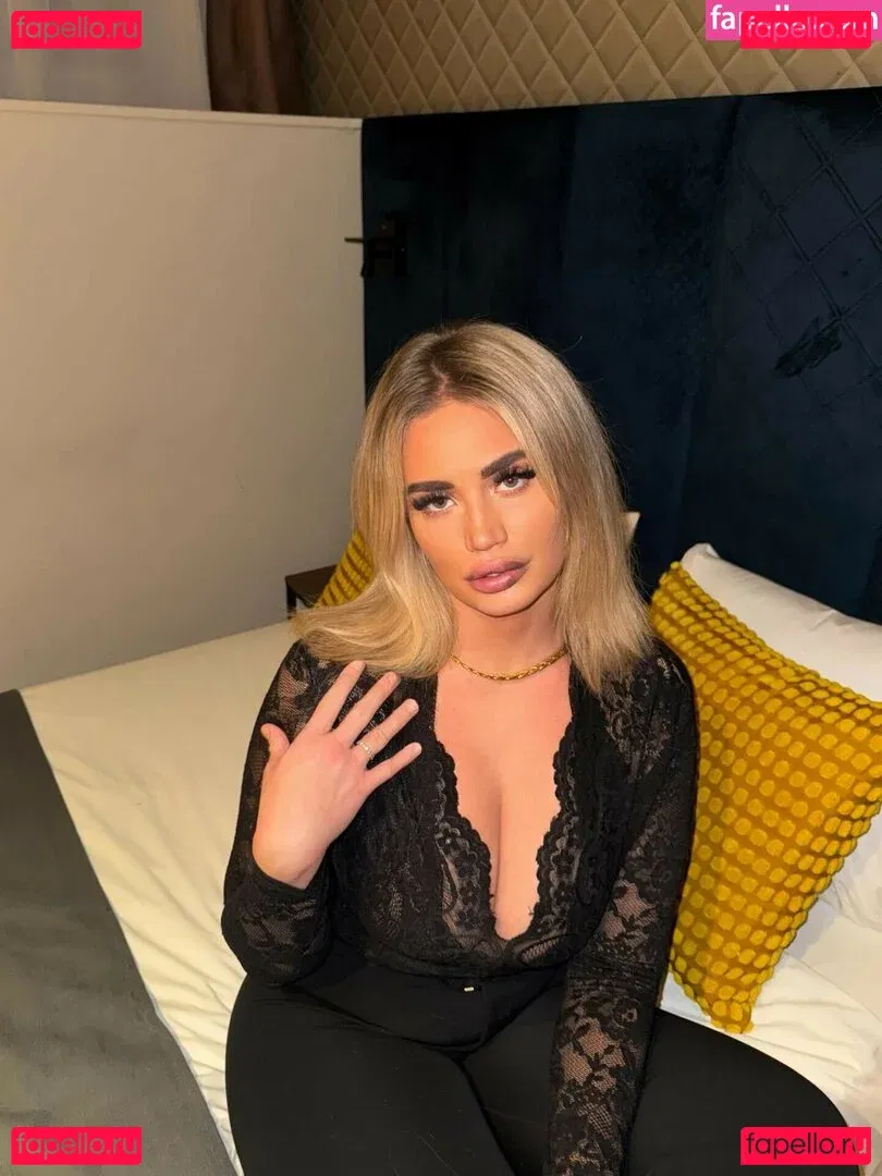 Lucie Gaumont Onlyfans Photo Gallery 