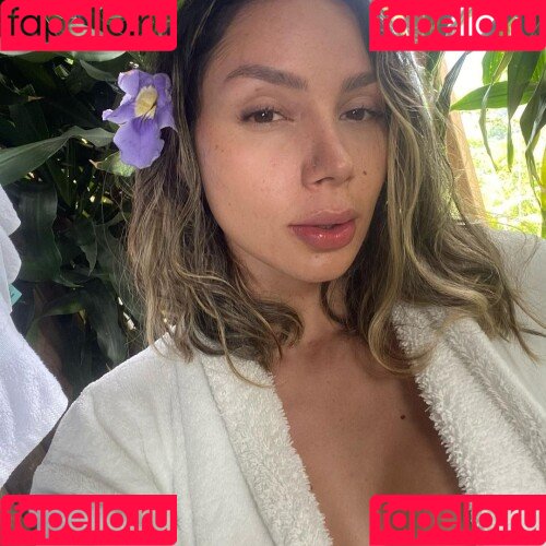 Lina Duran Onlyfans Photo Gallery 