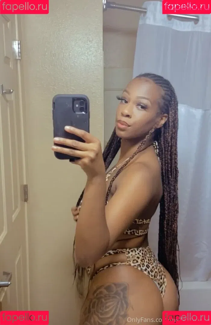 ms.bitchlucky Onlyfans Photo Gallery 