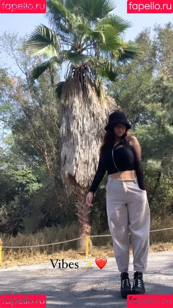 Josahandry Lia Onlyfans Photo Gallery 