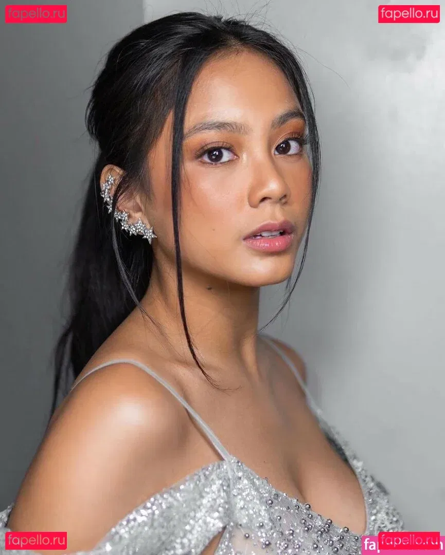 Ylona Garcia Onlyfans Photo Gallery 