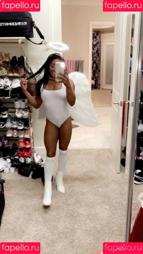Simone Biles Onlyfans Photo Gallery 