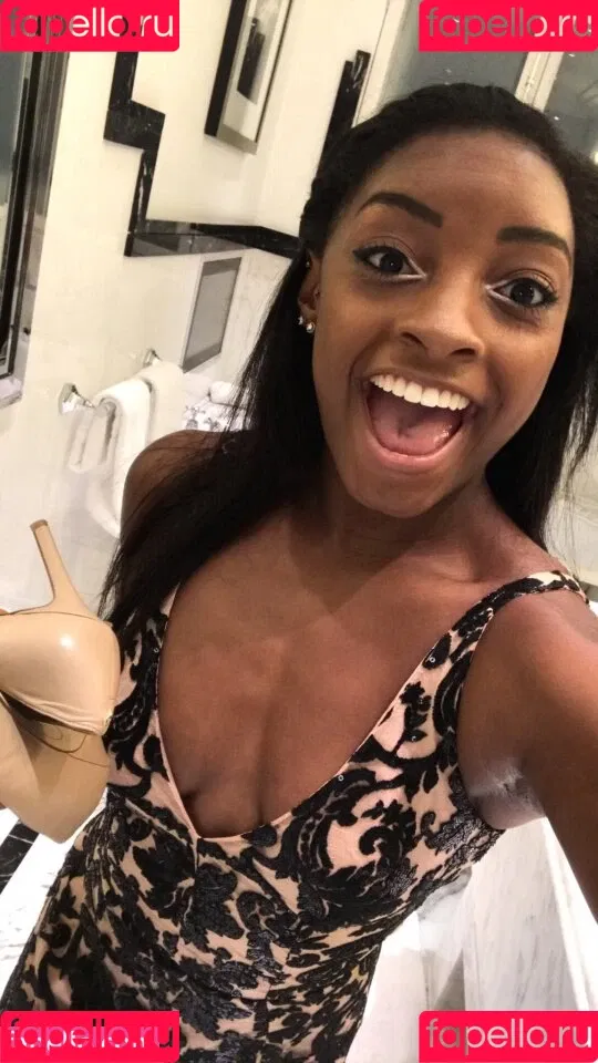 Simone Biles Onlyfans Photo Gallery 