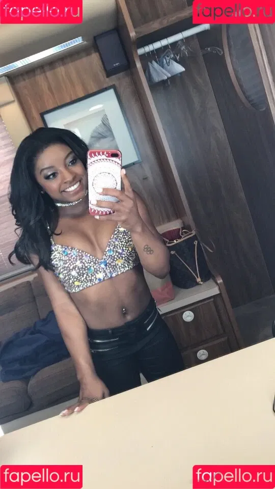 Simone Biles Onlyfans Photo Gallery 