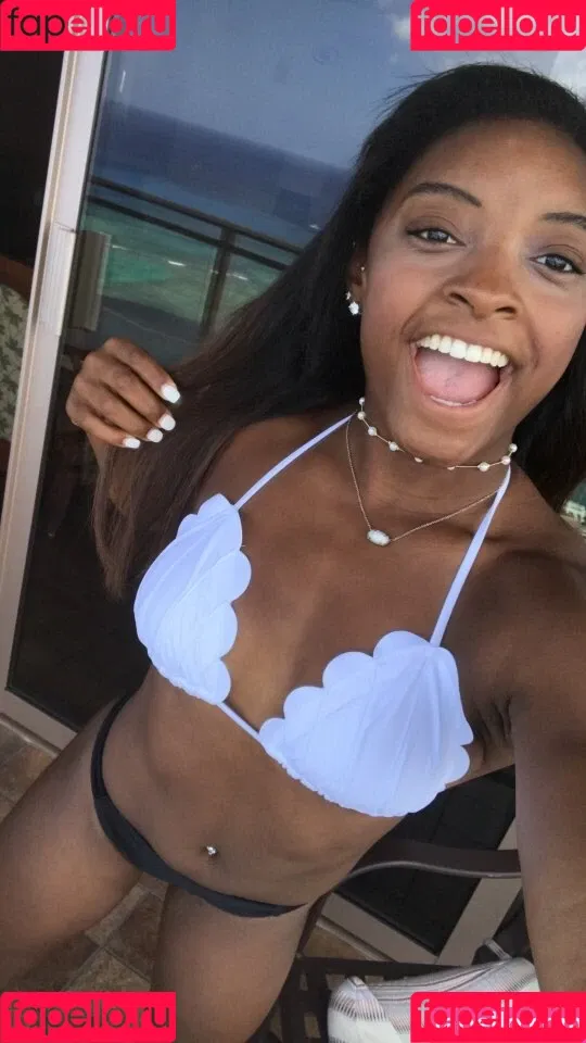 Simone Biles Onlyfans Photo Gallery 